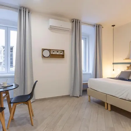 Cool And Stylish - Wifi Apartment *