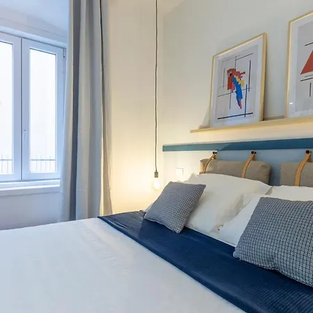 Cool And Stylish - Wifi Apartment Trieste